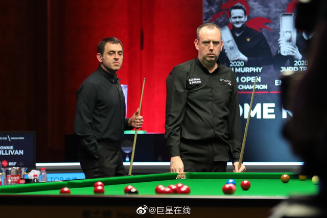 着巨大的负 着巨大的负